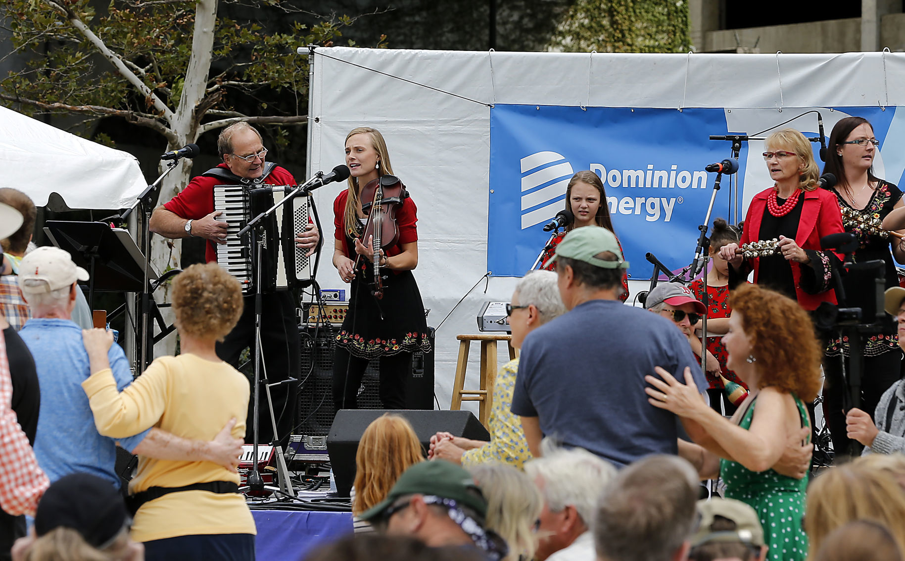 20181014_MET_FOLK_08